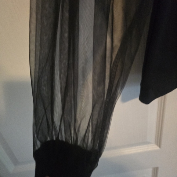 Inc International Concepts Sweater with Mesh Sleeves- Size M - Picture 7 of 8